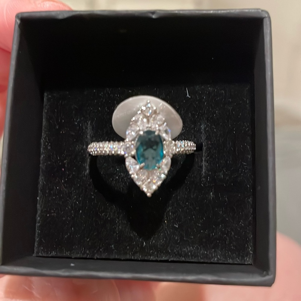 Bomb Party ring size 8